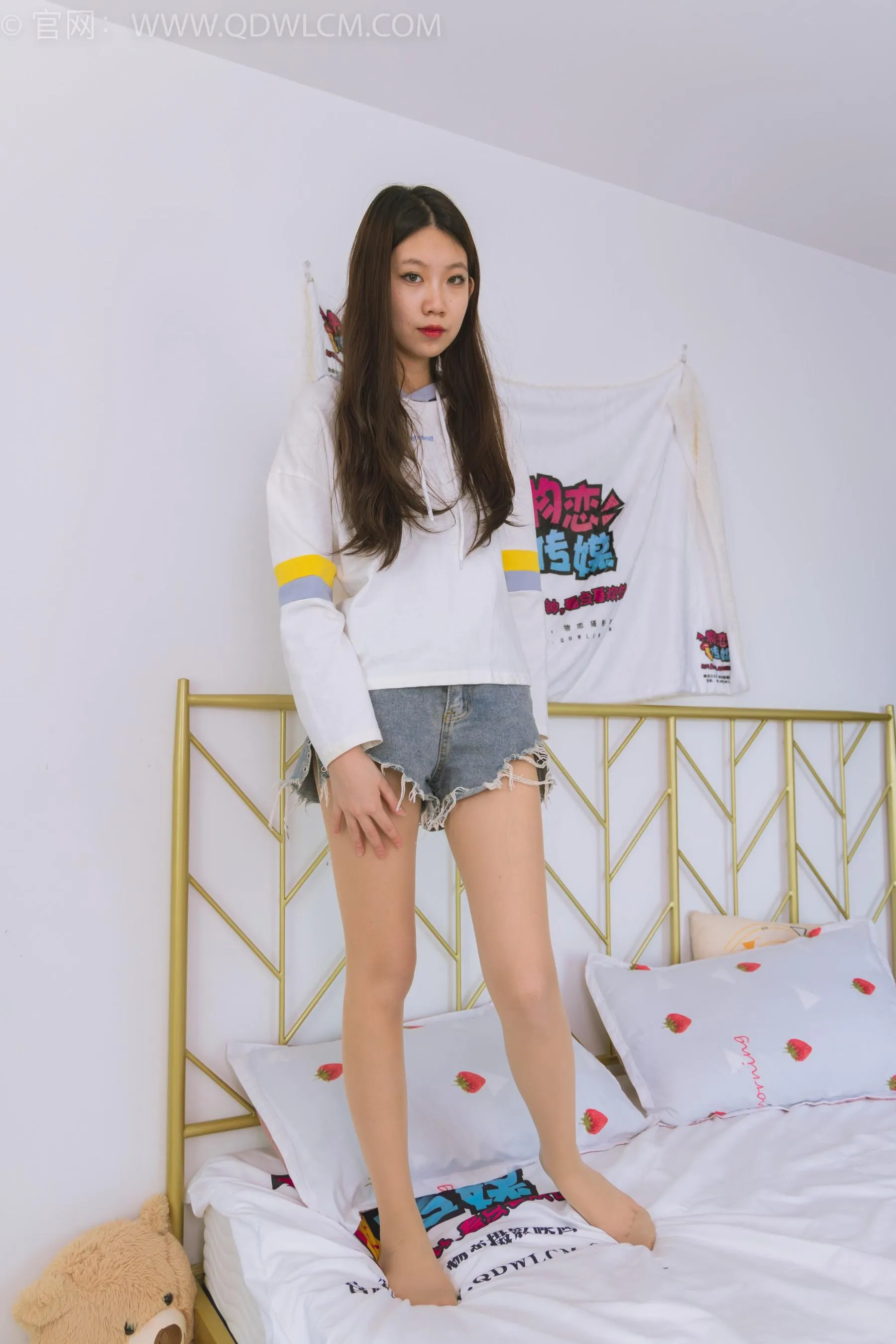 物恋传媒 NO.1511 纤纤-湖边少女 [151P]插图3